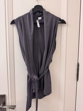Diadora Sleeveless Draped Cardigan in Gray